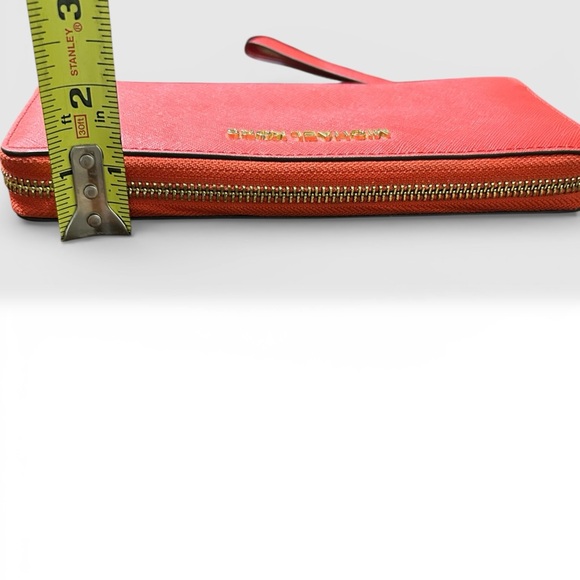 Michael Kors Jet Set Travel Leather Continental Wallet - Dark Sangria - Picture 6 of 7